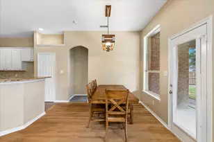1204 Wildflower Ln, Flower Mound, TX 75028 - Photo 9