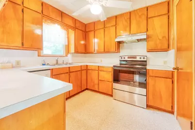 308 W White Street, Pilot Point, TX 76258 - Photo 5