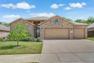 641 Redding Dr, Saginaw, TX 76131 - Photo 27