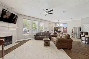 2501 Great Bear Ln, Denton, TX 76210 - Photo 9
