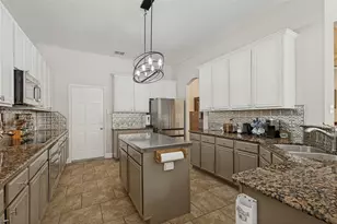 2501 Great Bear Ln, Denton, TX 76210 - Photo 13