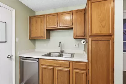1809 Water Oak Drive, Lewisville, TX 75067 - Photo 11