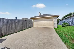 1844 McNeely St, Lancaster, TX 75134 - Photo 21