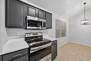 1844 McNeely St, Lancaster, TX 75134 - Photo 9