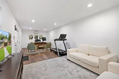 1116 S Montreal Avenue, Dallas, TX 75208 - Photo 23