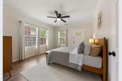 1116 S Montreal Avenue, Dallas, TX 75208 - Photo 17