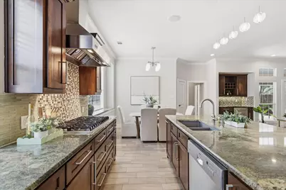 5644 Crowndale Drive, Plano, TX 75093 - Photo 7
