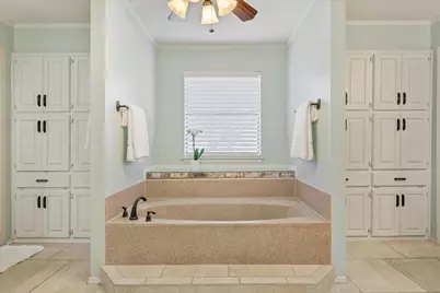 12000 Sandalwood Drive, Woodway, TX 76712 - Photo 21