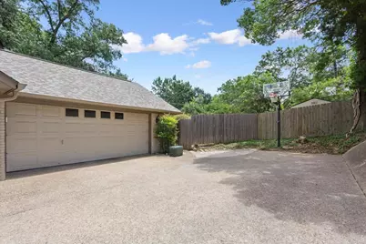 12000 Sandalwood Drive, Woodway, TX 76712 - Photo 5