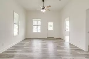 113 Throckmorton St, Weatherford, TX 76086 - Photo 5