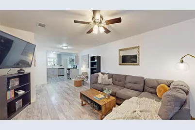 922 Tamara Lane, Grand Prairie, TX 75051 - Photo 3