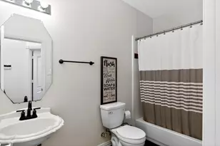 6921 Tartan Trail, Garland, TX 75044 - Photo 17