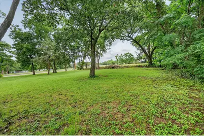 10618 Bruton Road, Dallas, TX 75217 - Photo 15