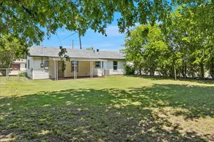 321 Lorna St, Burleson, TX 76028 - Photo 23