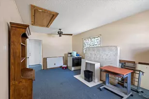 321 Lorna St, Burleson, TX 76028 - Photo 13