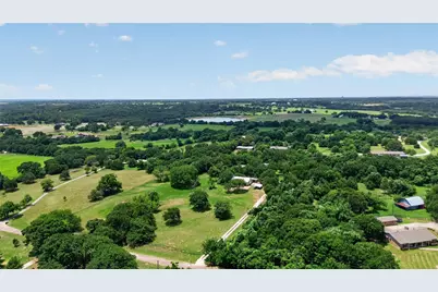 1300 Shannon Drive, Cleburne, TX 76031 - Photo 5