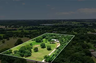 1300 Shannon Dr, Cleburne, TX 76031 - Photo 3