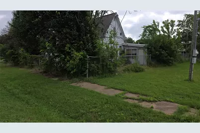 313 N Pearl Street, Trenton, TX 75490 - Photo 3