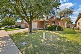 14124 Snaffle Bit Trail, Fort Worth, TX 76052 - Photo 3