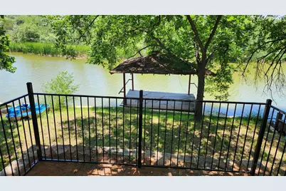 3307 Robinson Creek Drive, Granbury, TX 76048 - Photo 3