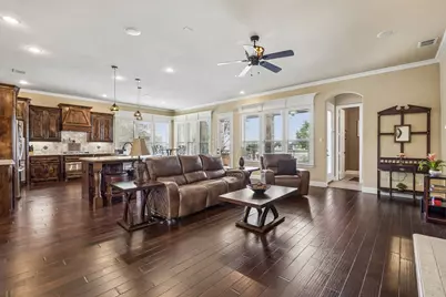 6008 The Resort Boulevard, Fort Worth, TX 76179 - Photo 9