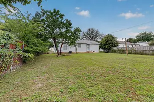 1304 Sylvan Dr, Garland, TX 75040 - Photo 27