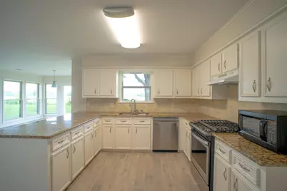 812 Crestline Drive, Mexia, TX 76667 - Photo 13
