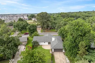 2203 Foxcroft Cir, Denton, TX 76209 - Photo 31