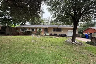 2324 Oak Cliff Dr, Waco, TX 76710 - Photo 9