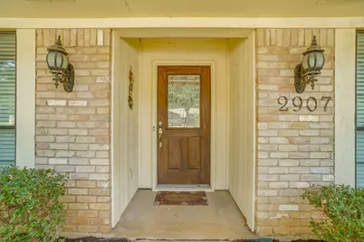 2907 Creekwood Drive, Grapevine, TX 76051 - Photo 5