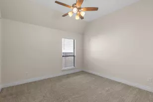 908 Quail Hollow Ave, Denton, TX 76210 - Photo 19