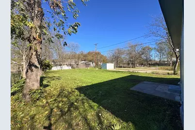 905 2nd St, Graham, TX 76450 - Photo 23