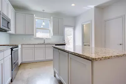 3427 W 6th Street, Fort Worth, TX 76107 - Photo 9