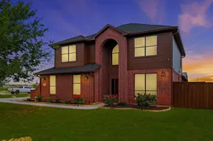 430 Ridgecrest Pl, Sanger, TX 76266 - Photo 1