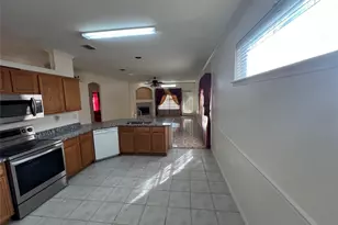 12928 Honey Locust Cir, Fort Worth, TX 76040 - Photo 7