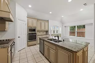 513 Harvest Trl, Midlothian, TX 76065 - Photo 1