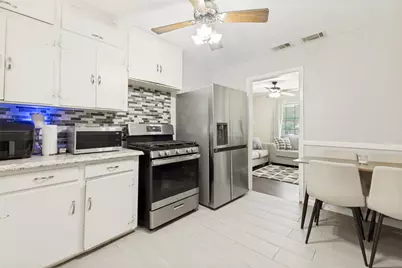 211 Brazos Street, Garland, TX 75041 - Photo 11