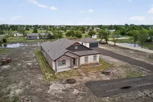 749 J L Dr, Valley View, TX 76272 - Photo 37