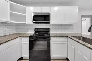 1300 E Fogg St, Fort Worth, TX 76115 - Photo 17