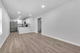 1300 E Fogg St, Fort Worth, TX 76115 - Photo 11