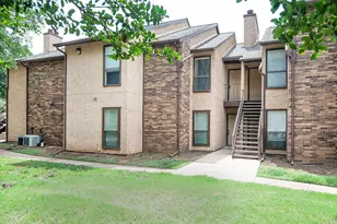 1100 Calico Ln, Arlington, TX 76011 - Photo 15