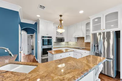 5504 Plata Lane, Benbrook, TX 76126 - Photo 15