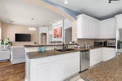 711 Villanova Court, Allen, TX 75013 - Photo 11