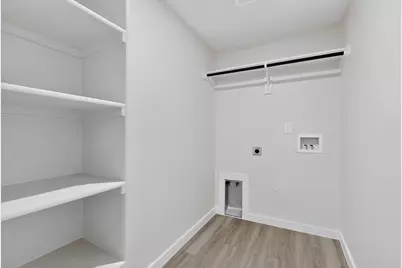 2703 Gertrude Avenue, Dallas, TX 75210 - Photo 35
