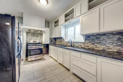 311 W Acheson Street, Denison, TX 75020 - Photo 9