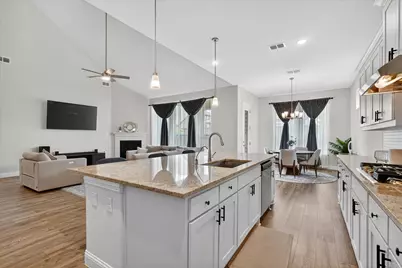 912 Brenda Drive, Mansfield, TX 76063 - Photo 7