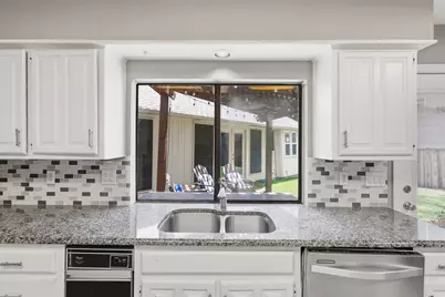 1218 Sycamore Drive, Carrollton, TX 75007 - Photo 17