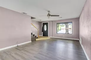 925 Holiday Dr, Sherman, TX 75090 - Photo 9