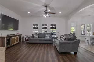 115 Odonna Dr, Waxahachie, TX 75165 - Photo 11