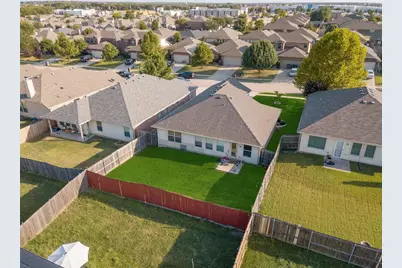 325 Crosscreek Drive, Princeton, TX 75407 - Photo 25